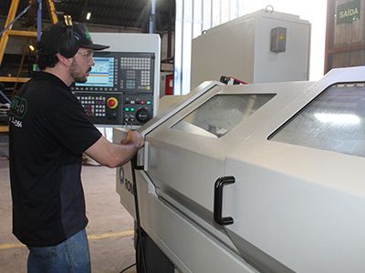 FABRICAÇÃO DE PEÇAS E EQUIPAMENTOS